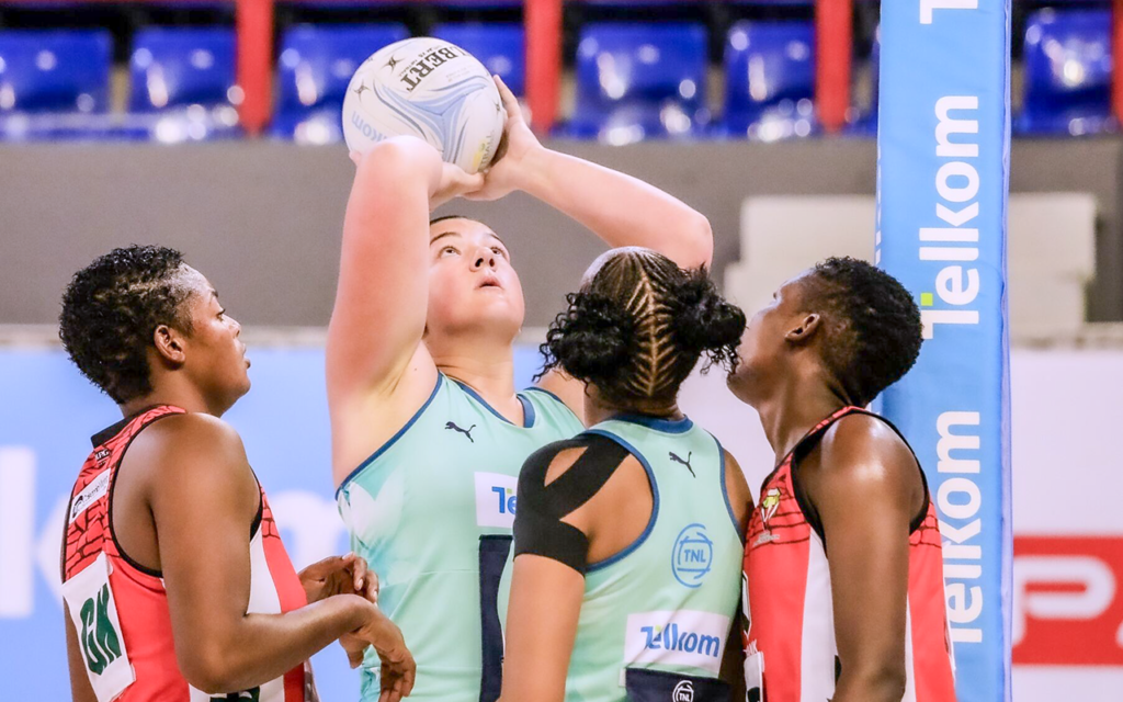 Crinums Stay Perfect while Zandré Smit Inspires Eastern Cape Aloes to Stunning TNL Upset