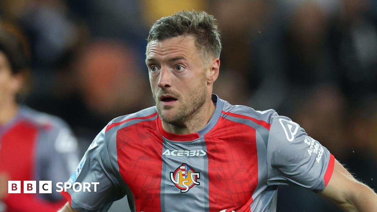 Jamie Vardy: Former Leicester and England striker Jamie Vardy leaves Cremonese
