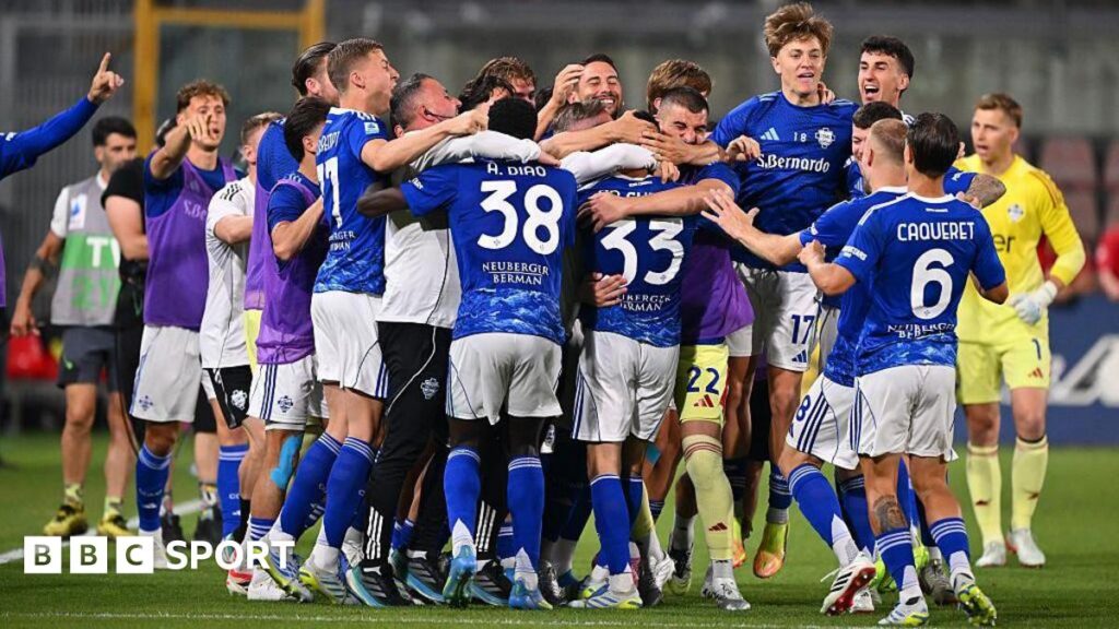 Como qualify for the Champions League for the first time in their history.