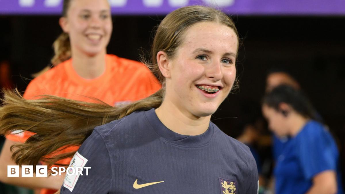 Northern Ireland: Teenager Emily Cassap handed first Northern Ireland call-up