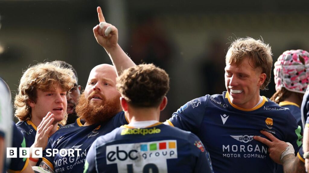Champ play-off final: Worcester Warriors beat Bedford Blues