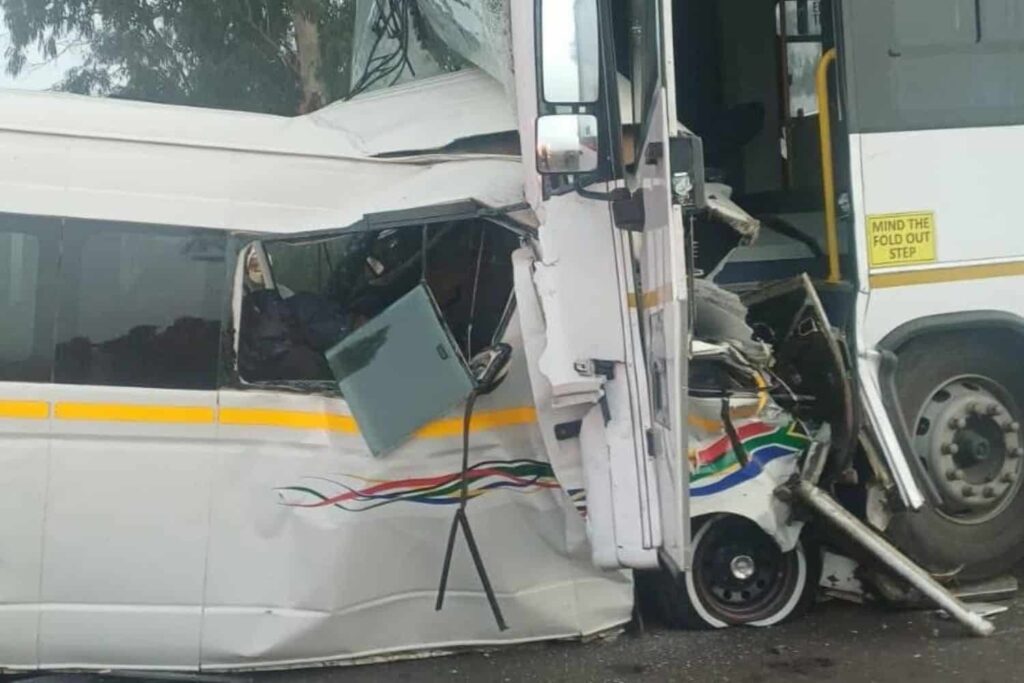 Nine killed in head-on collision between bus and taxi in Mpumalanga