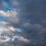 Foggy mornings and isolated rain forecast in several provinces on Sunday