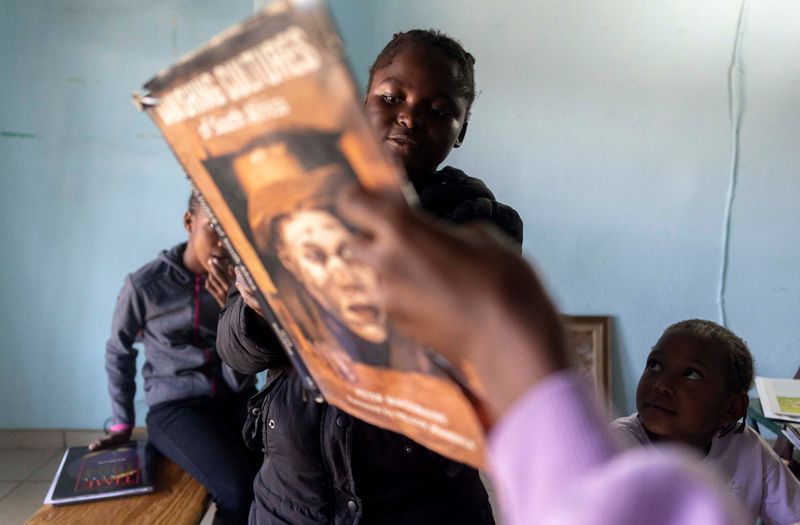 Soweto sidewalk gallery brings SA’s visual history to the people