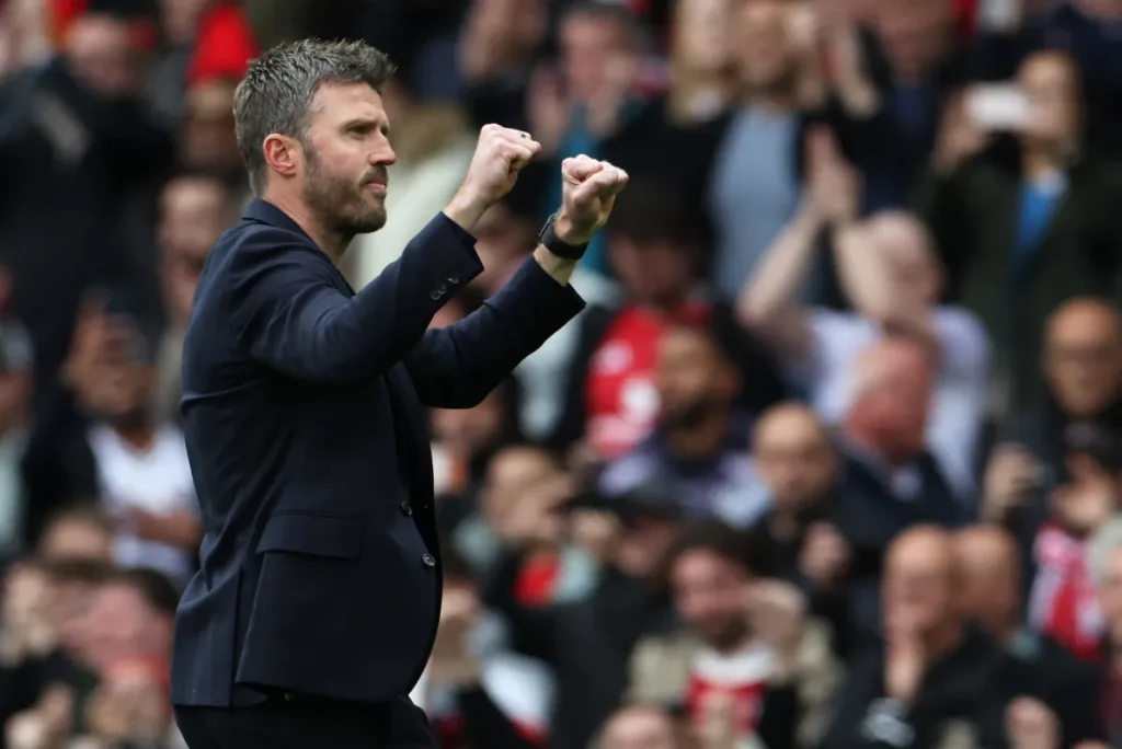 Manchester United stick with Michael Carrick as coach