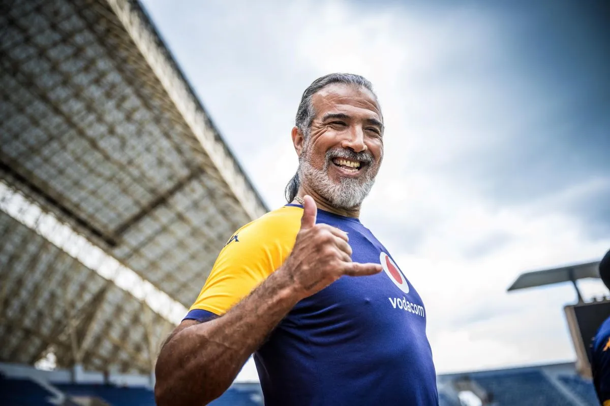 Kaizer rearranging the furniture: Goalkeeper coach gone, Moloisane to Chiefs?