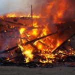 Second blaze in days leaves over 100 shacks destroyed at Plastic View informal settlement [VIDEO]