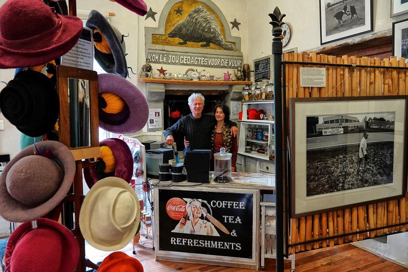 Kruisrivier Gallery in the Karoo: Roger Young and Phyllis Midlane’s handmade art