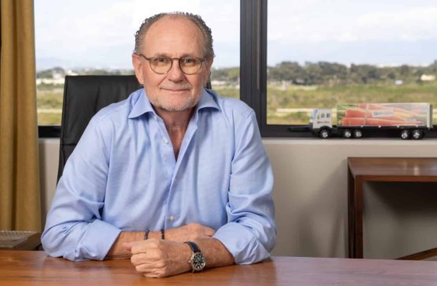 Pick n Pay freezes salaries and slashes headcount in ‘future-fit’ restructuring drive