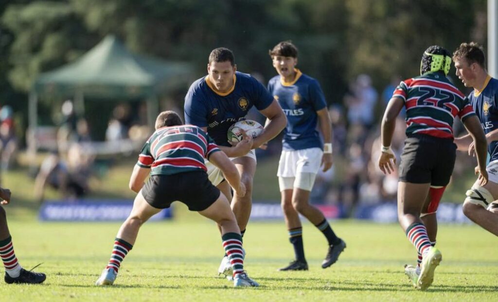 SA’s tallest schoolboy signs first contract