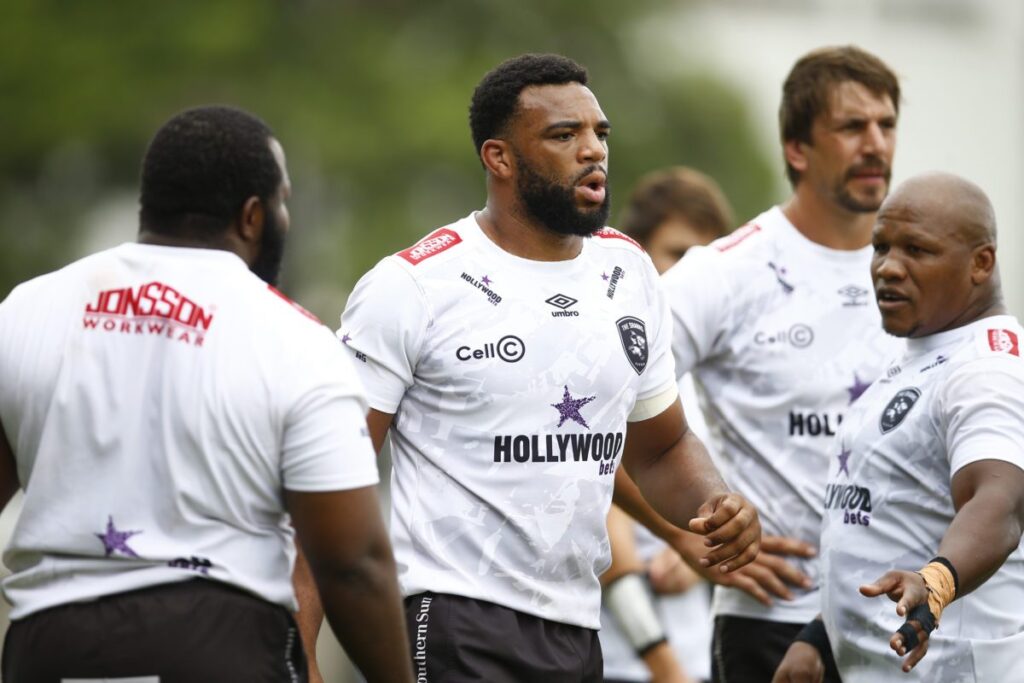 Sharks lock in another Bok