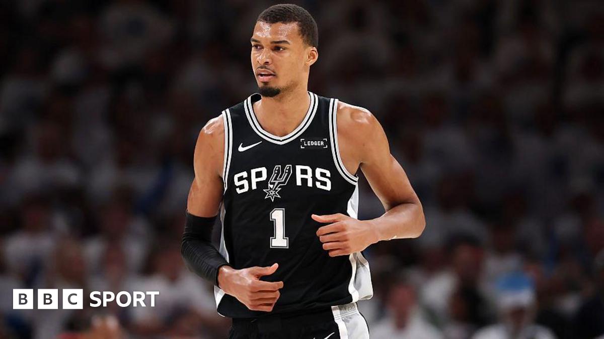 San Antonio Spurs beat Oklahoma City Thunder in NBA play-offs to force series decider