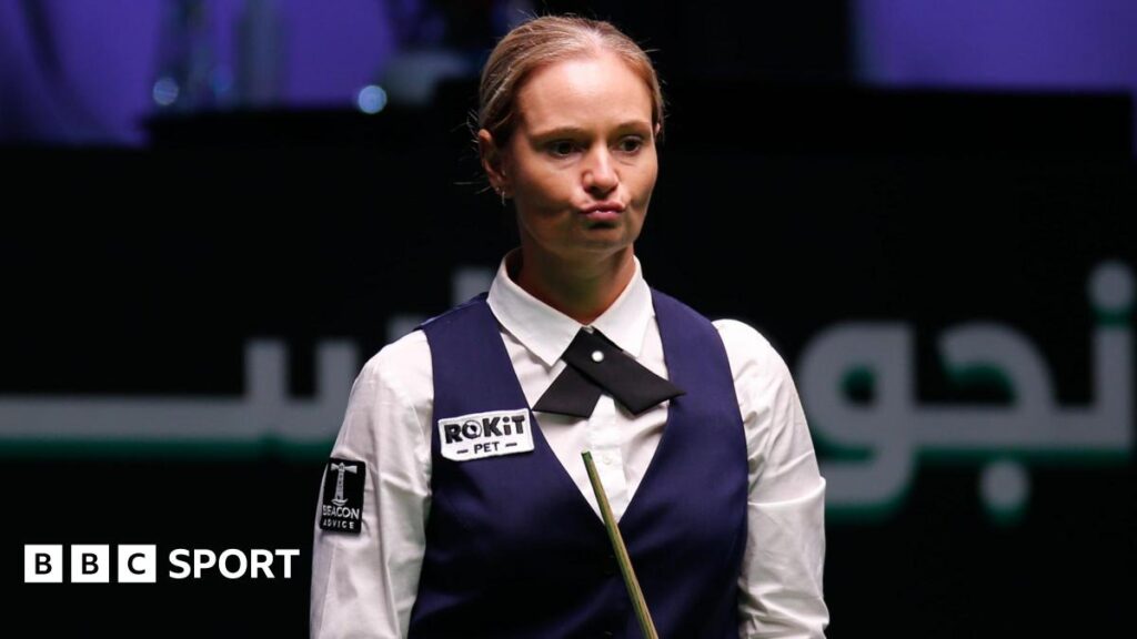 Women’s World Snooker Championship: Reanne Evans beaten 6-2 in final by Thai teenager Panchaya Channoi