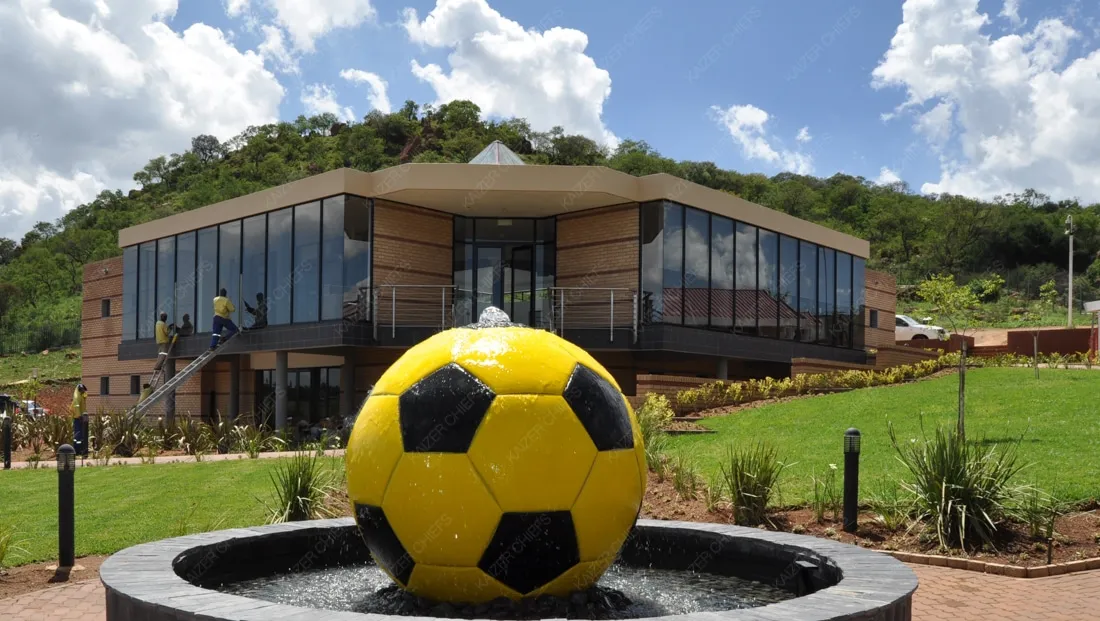 Kaizer Chiefs ‘mass exodus’ loading