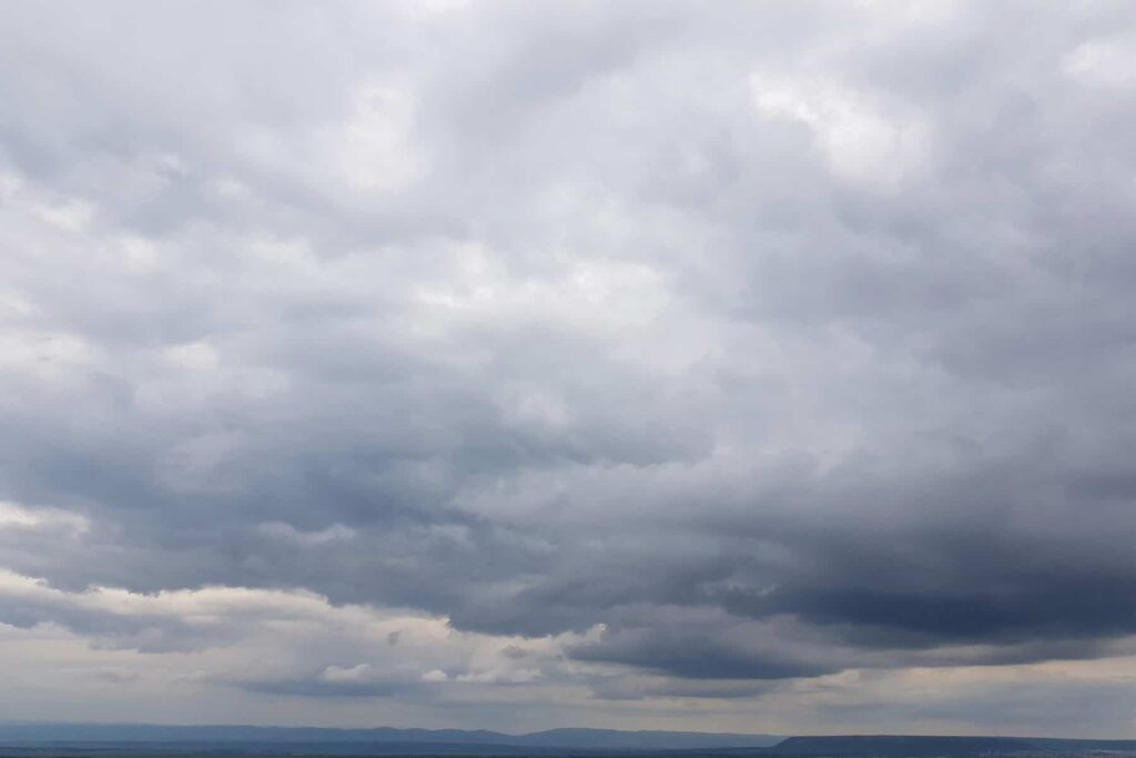 Cool conditions for most of SA on Sunday with showers in eastern parts of country