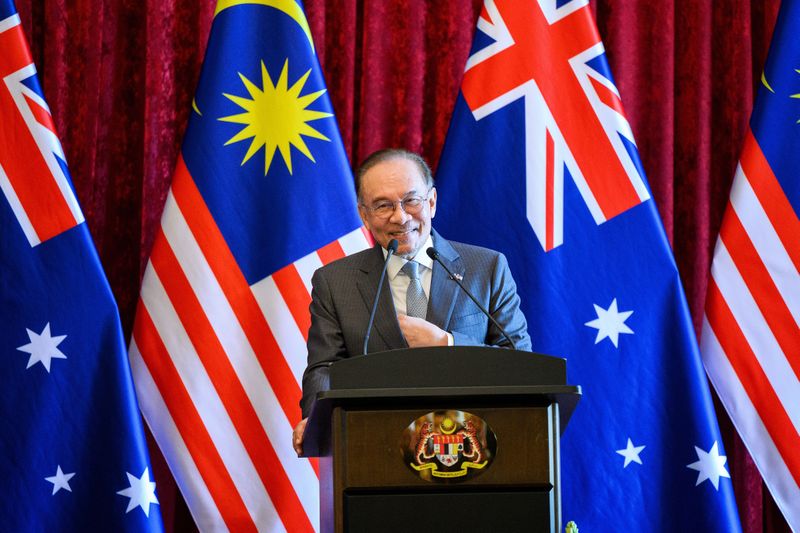 Malaysia bars under-16s from signing up for social media