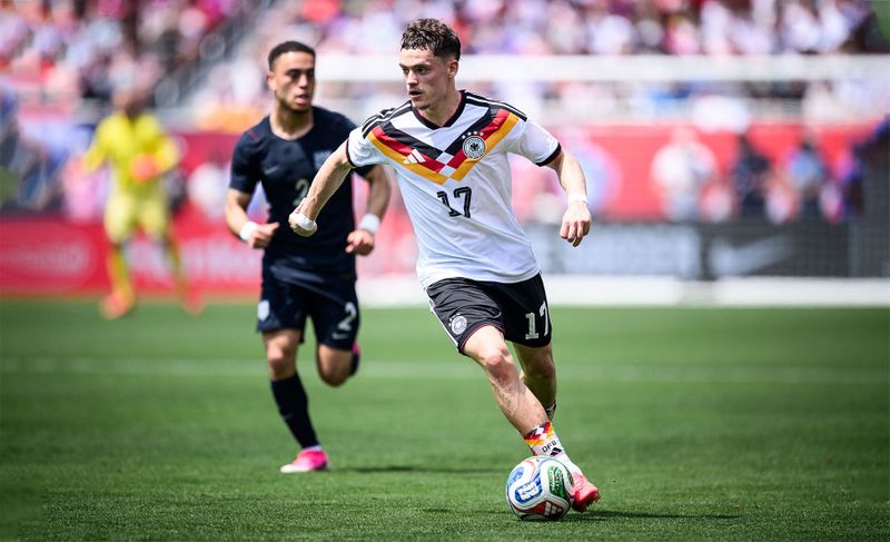 Germany and Ecuador should emerge top in Group E that contains minnows Curaçao