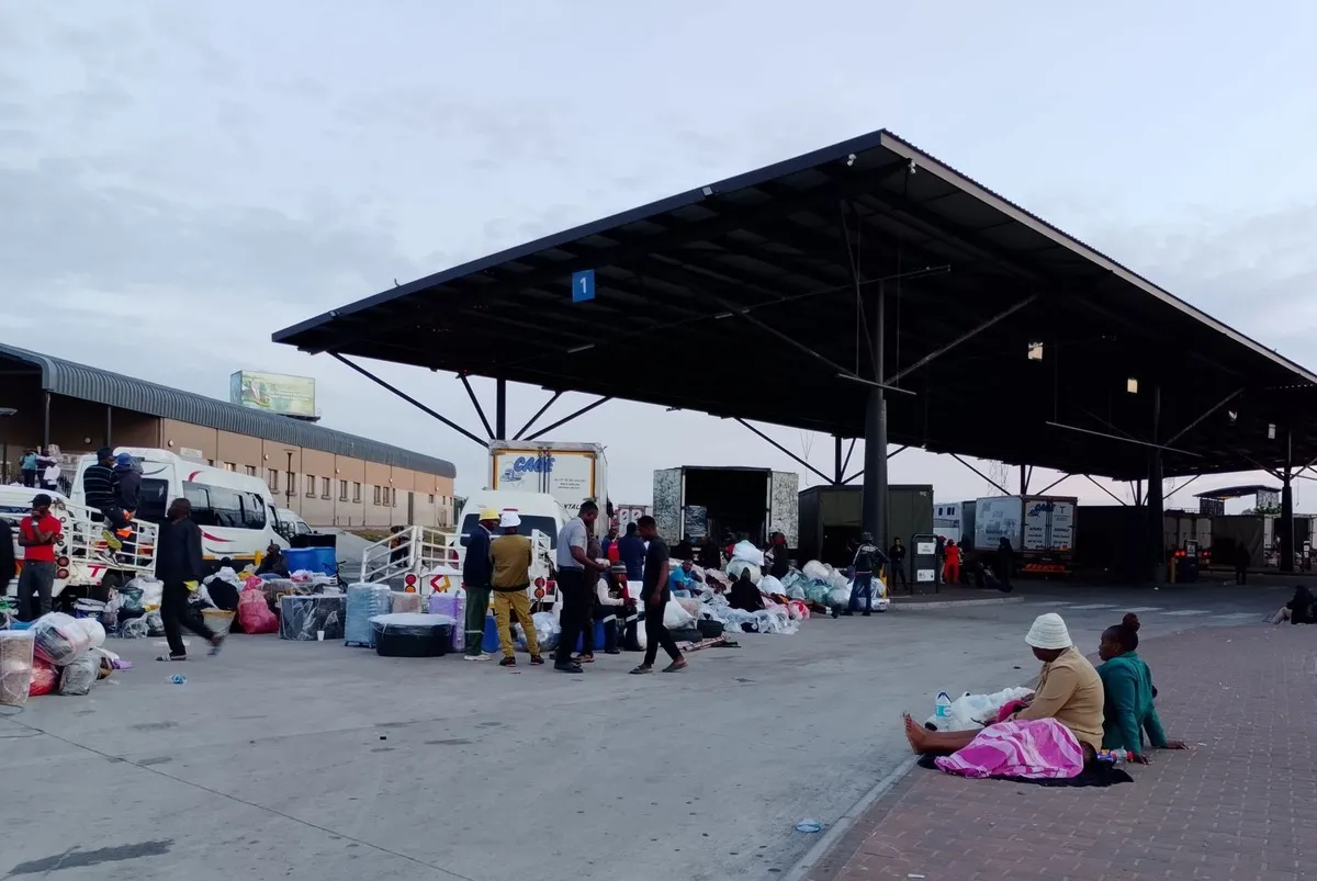 Despite anti-immigration protests, Zimbabweans still head to SA