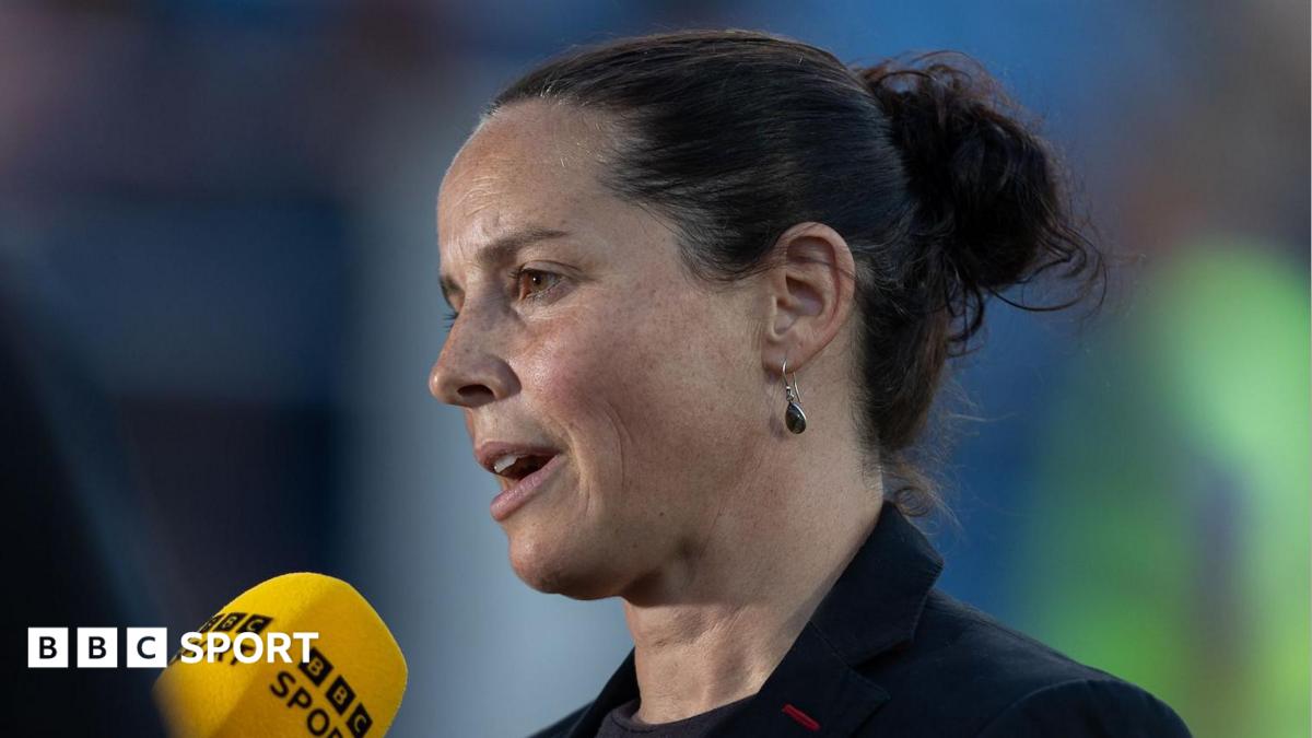 Women’s World Cup qualifying: Rhian Wilkinson reveals Wales team plane was struck by lightning