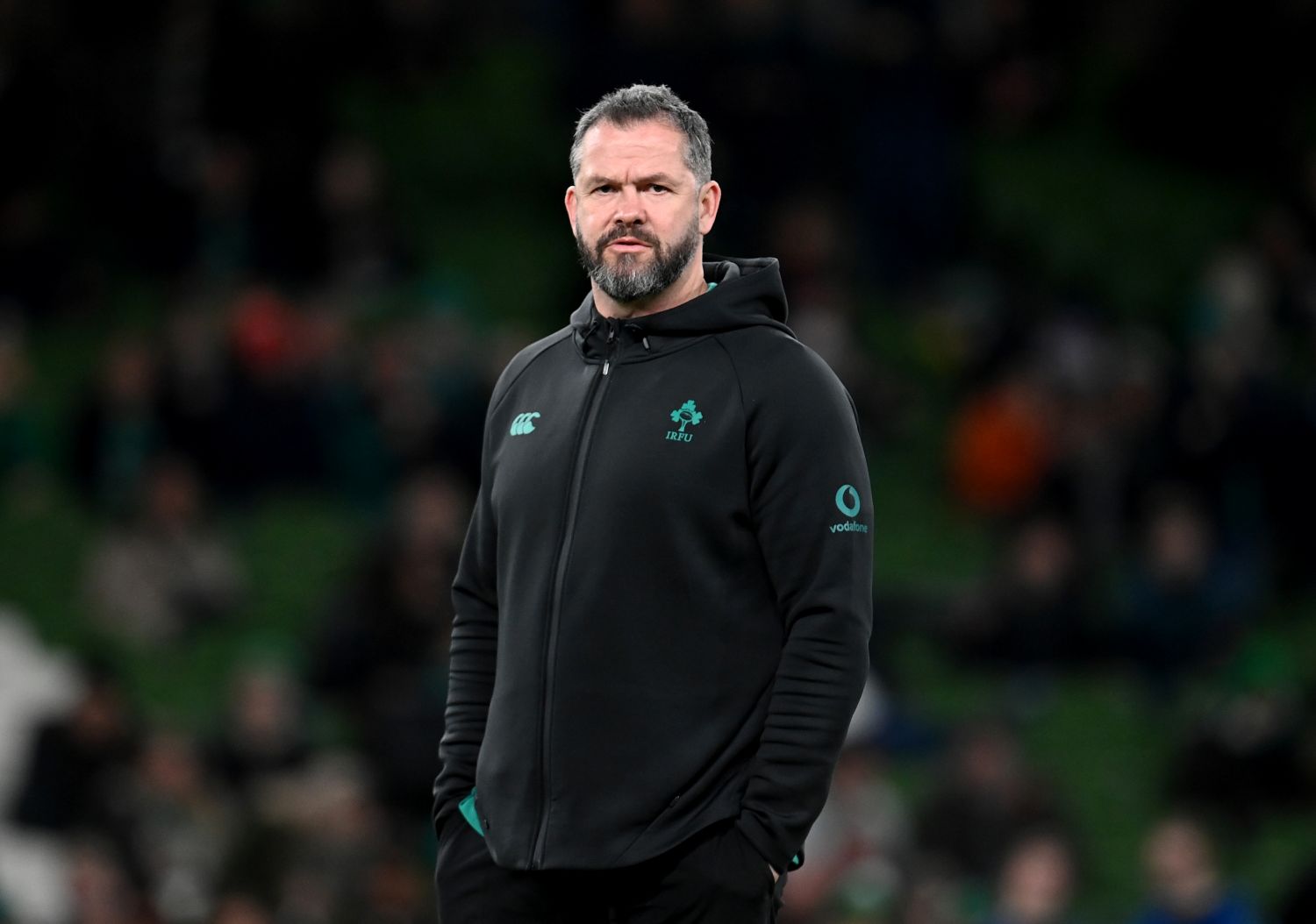 Farrell signs Ireland contract extension