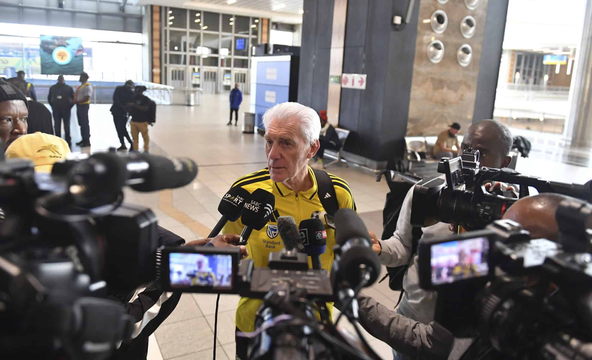 Broos brushes off visa drama as Bafana eyes Mexico test
