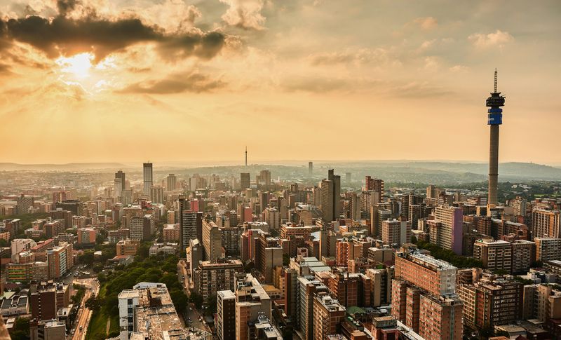 Top business leaders issue call to rebuild Joburg