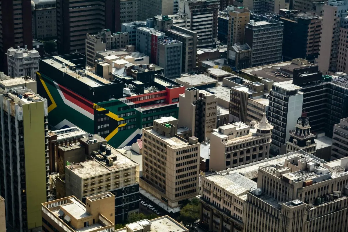 April government income grew 12.5%