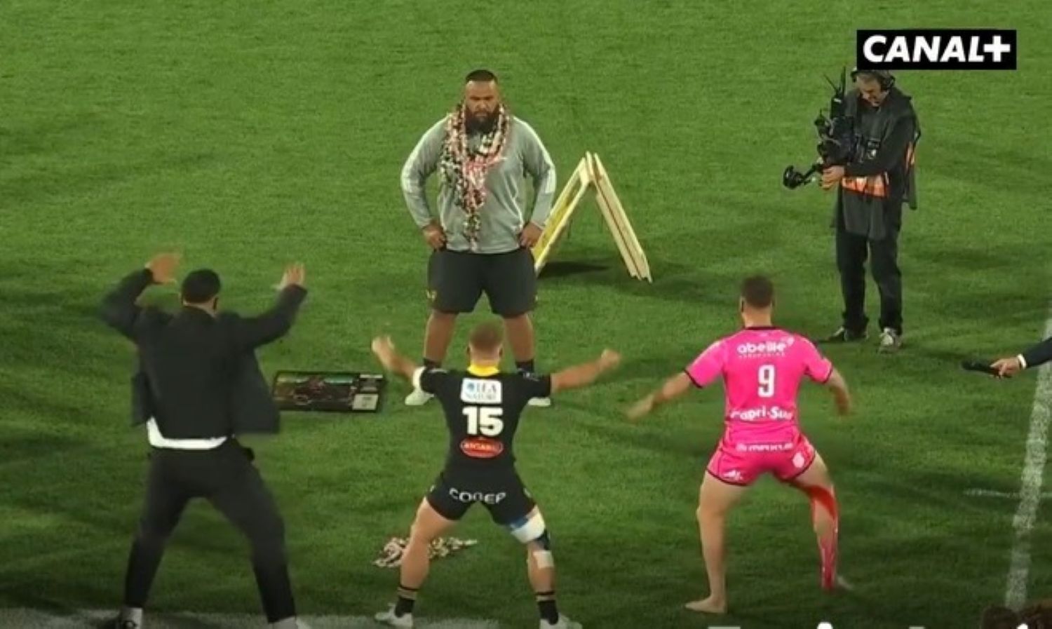 Watch: Special haka tribute to Uini