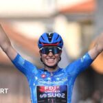Women’s Giro d’Italia 2026: Demi Vollering snatches win on final stage to complete Grand Tour trilogy