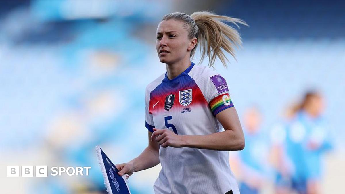 England’s Leah Williamson to miss World Cup qualifier in Spain
