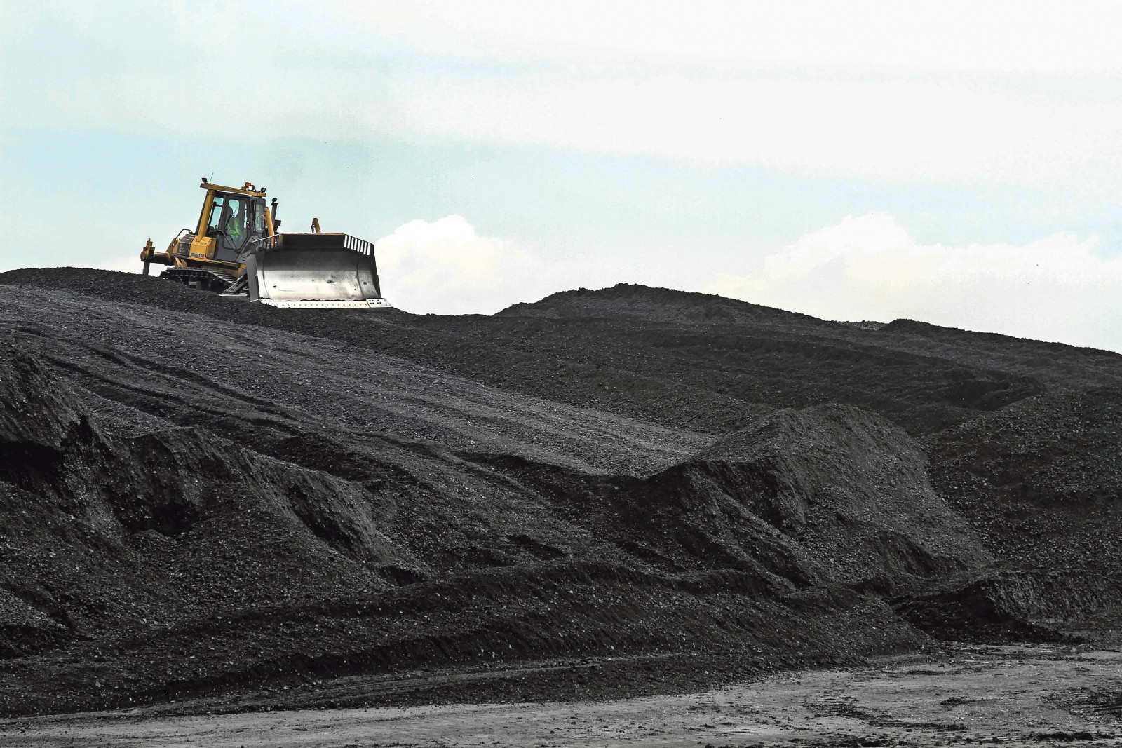How the US-Israel-Iran conflict is reshaping South Africa’s coal exports – The Mail & Guardian