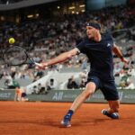 Zverev stays in the hunt, Fonseca eliminated at Roland Garros