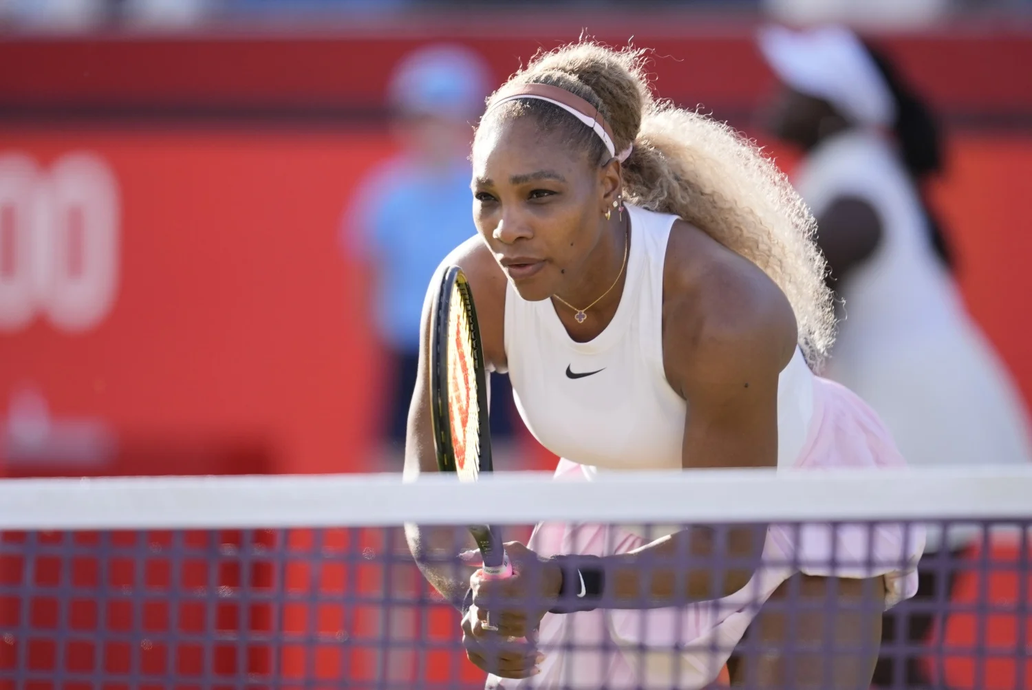 Serena Williams back in the groove on triumphant return